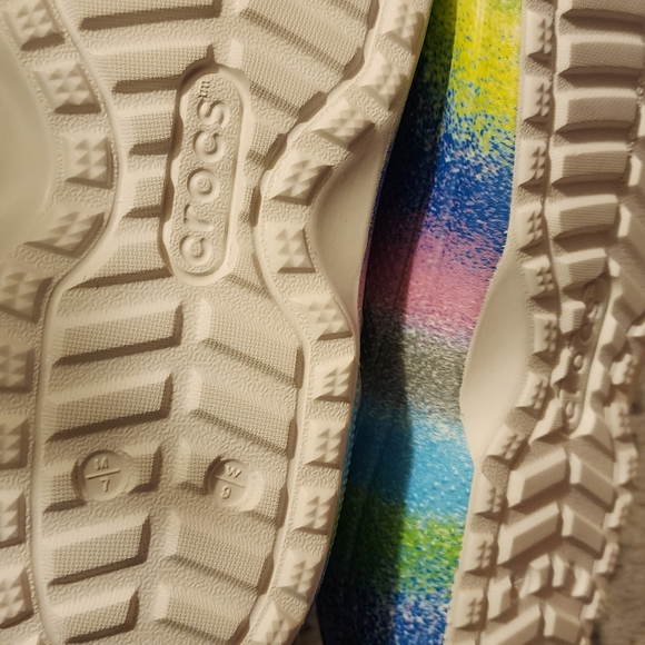 Crocs - Picture 6 of 6